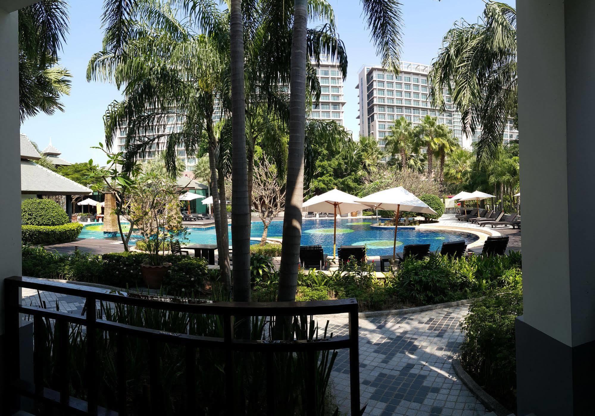 The Zign Hotel Premium Villa Pattaya Exterior foto